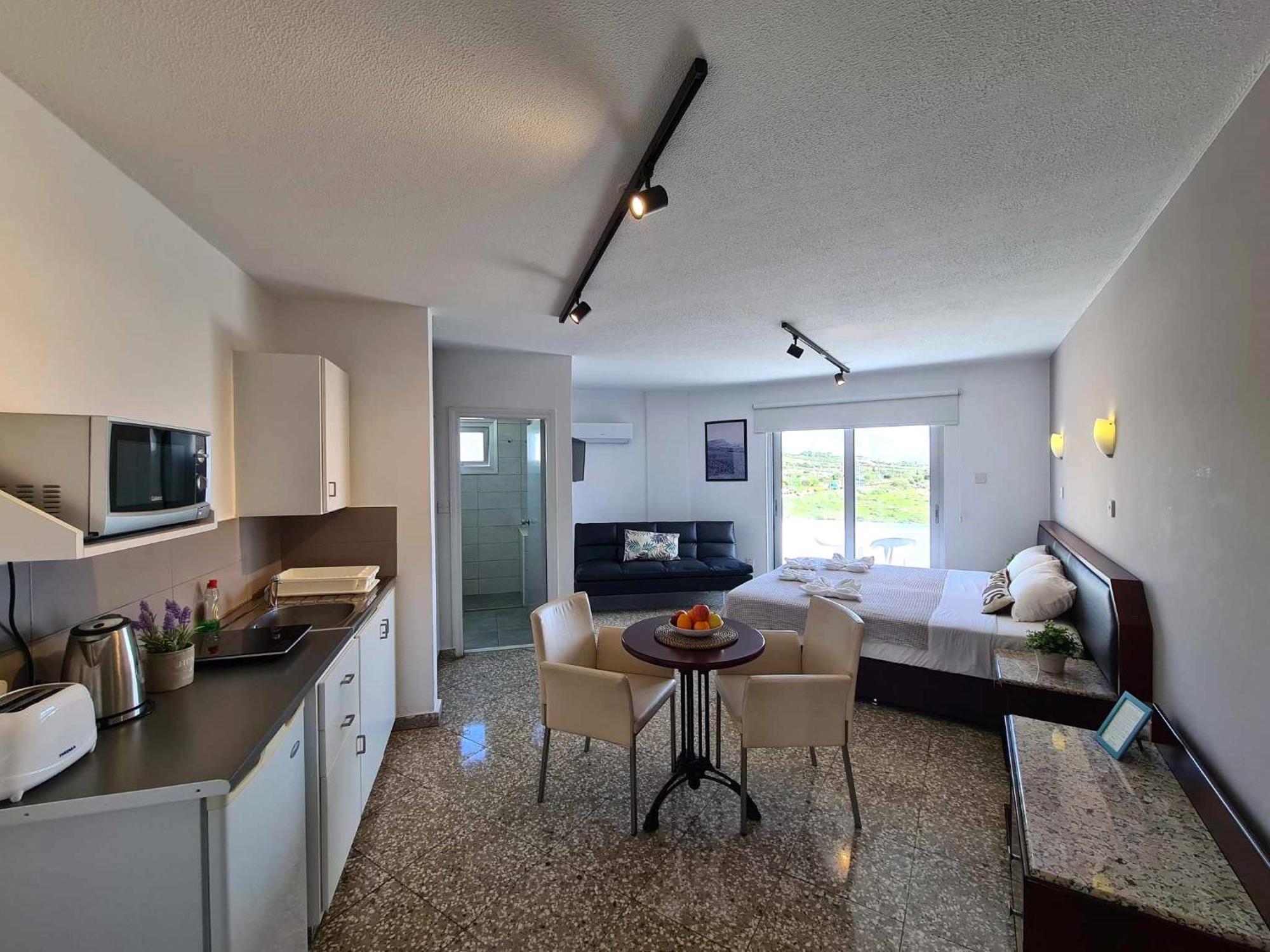 Napa City Apartments Айя-Напа Экстерьер фото
