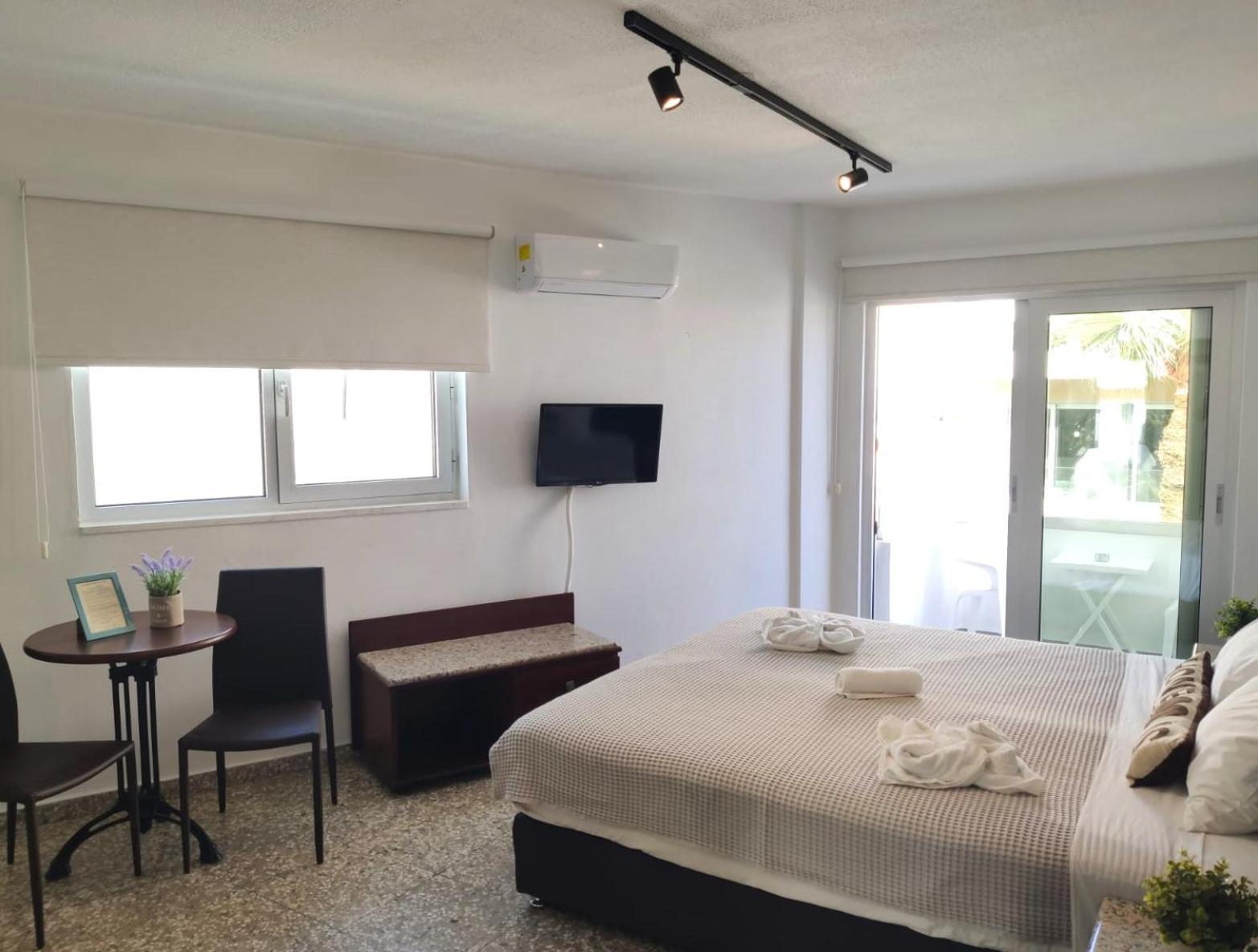 Napa City Apartments Айя-Напа Экстерьер фото