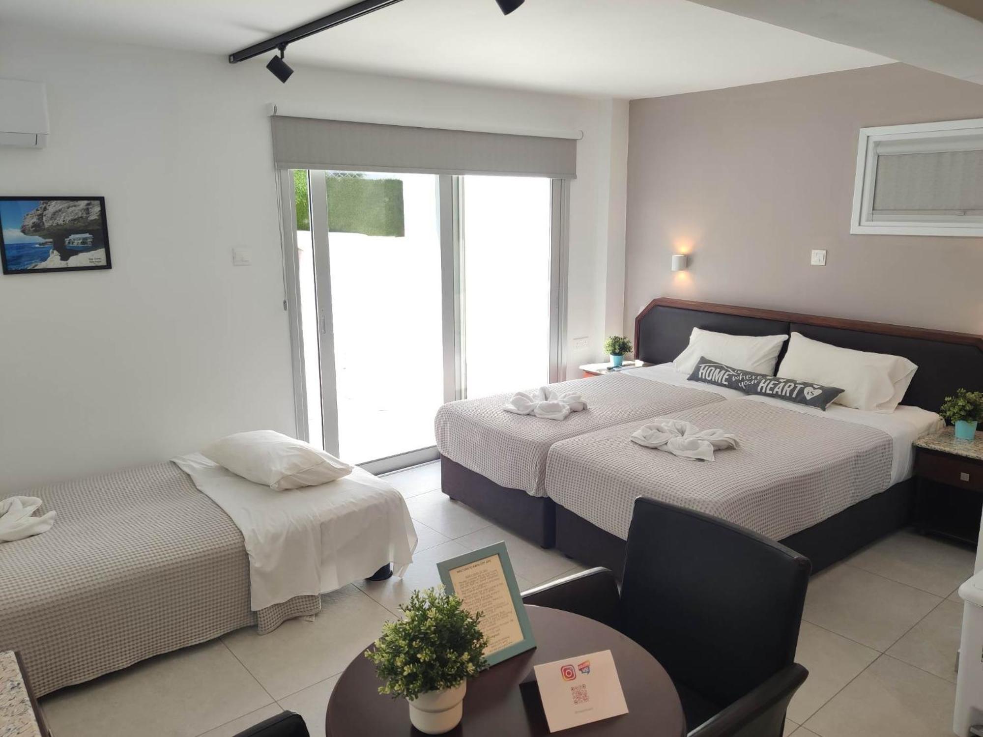 Napa City Apartments Айя-Напа Экстерьер фото