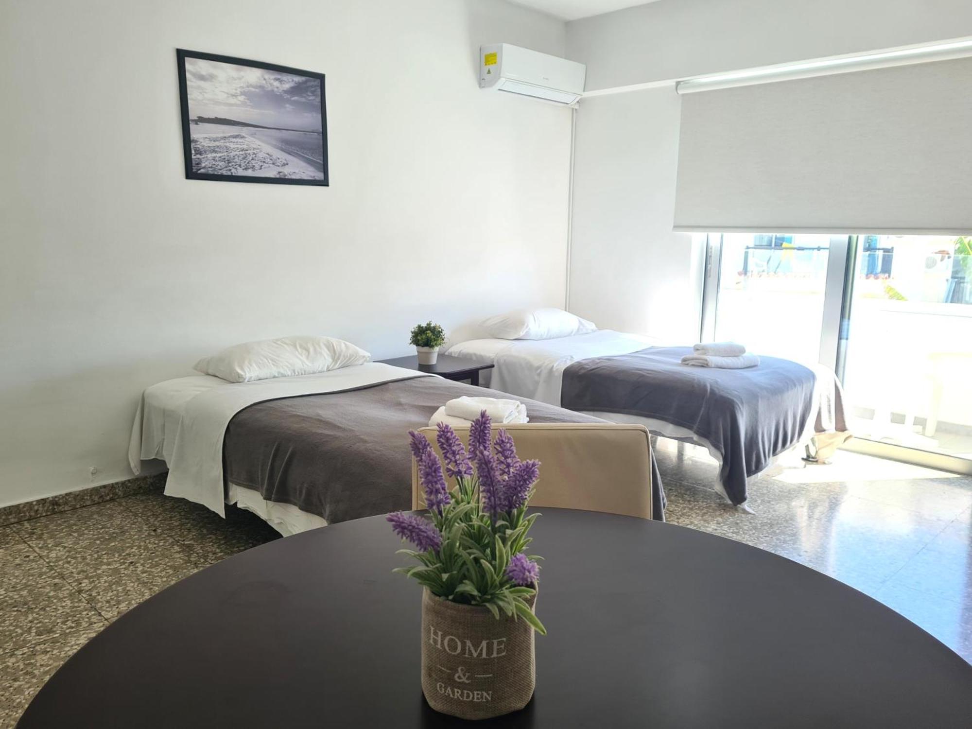 Napa City Apartments Айя-Напа Экстерьер фото
